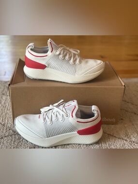Allbirds Tree Glider Blizzard Bold Red Women’s 8.5 Walking Sneakers Box